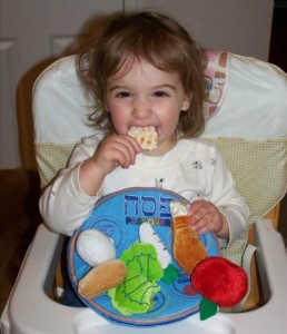 How to plan a family friendly Seder with antsy tots!